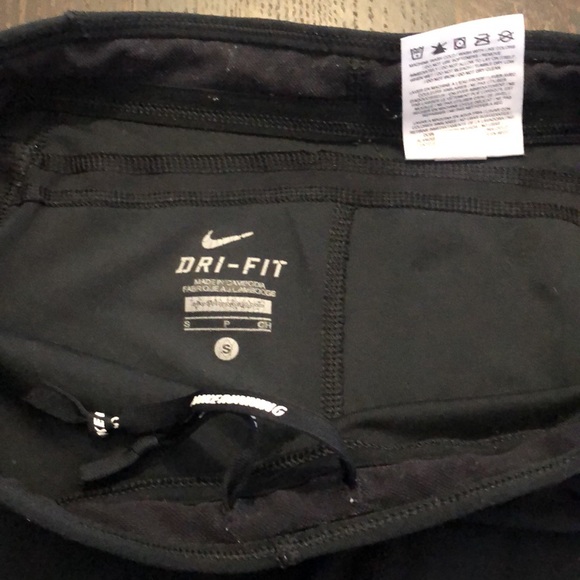 Nike dry fit full length size small black leggings - Picture 3 of 7